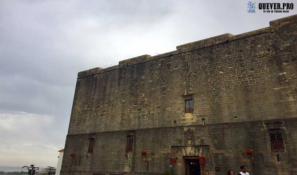 Castillo de Carlos V Hondarribia