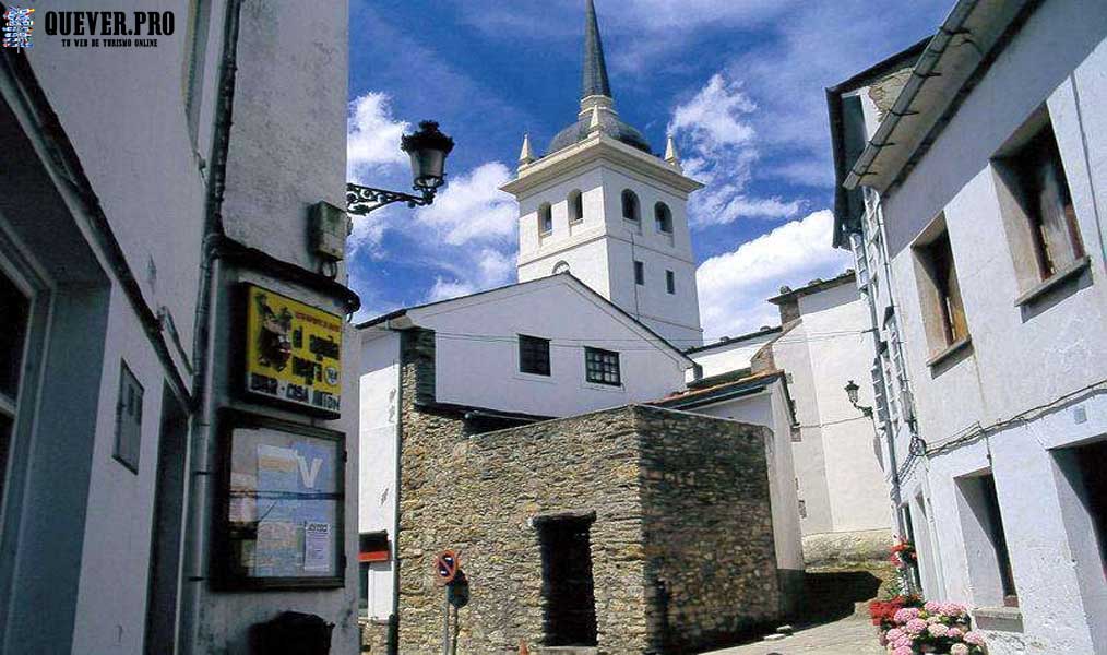 Iglesia de Santiago Apóstol en Castropol