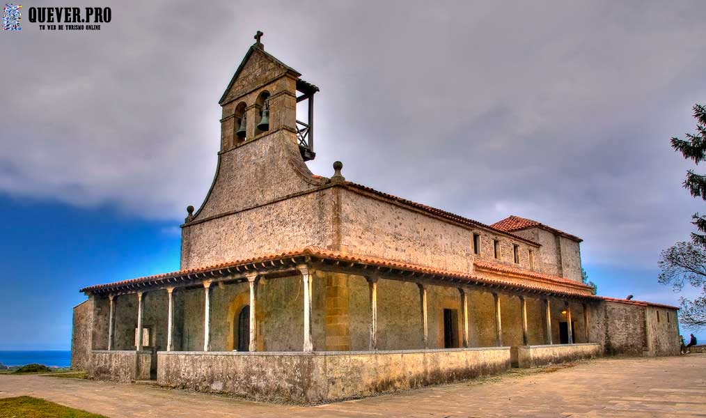 Iglesia de Santiago de Gobiendes en Colunga