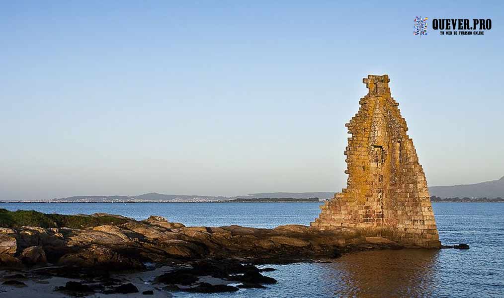 Torre San sadurniño en isla toja